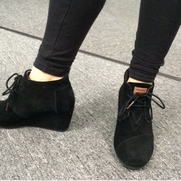 Toms Shoes - TOMS Desert Wedge Black